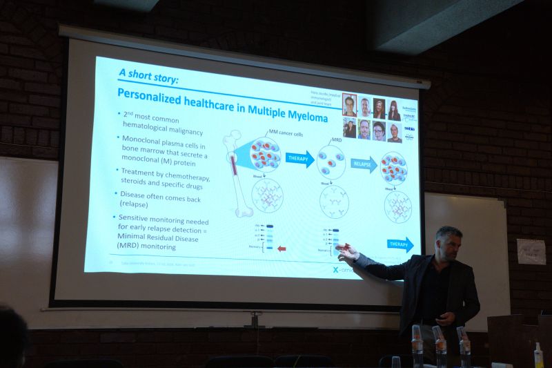 Prof. Alain van Gool presents personalised healthcare research at Sofia University.